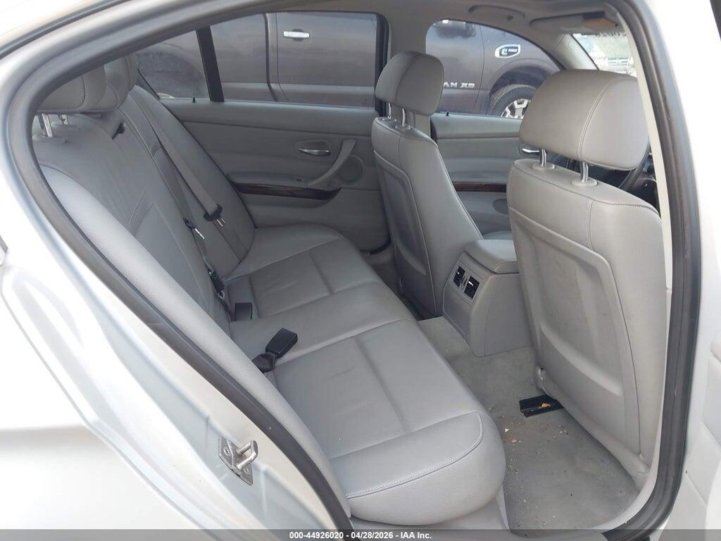 WBAPN7C57BA948261 2011 BMW 335D photo no. 8