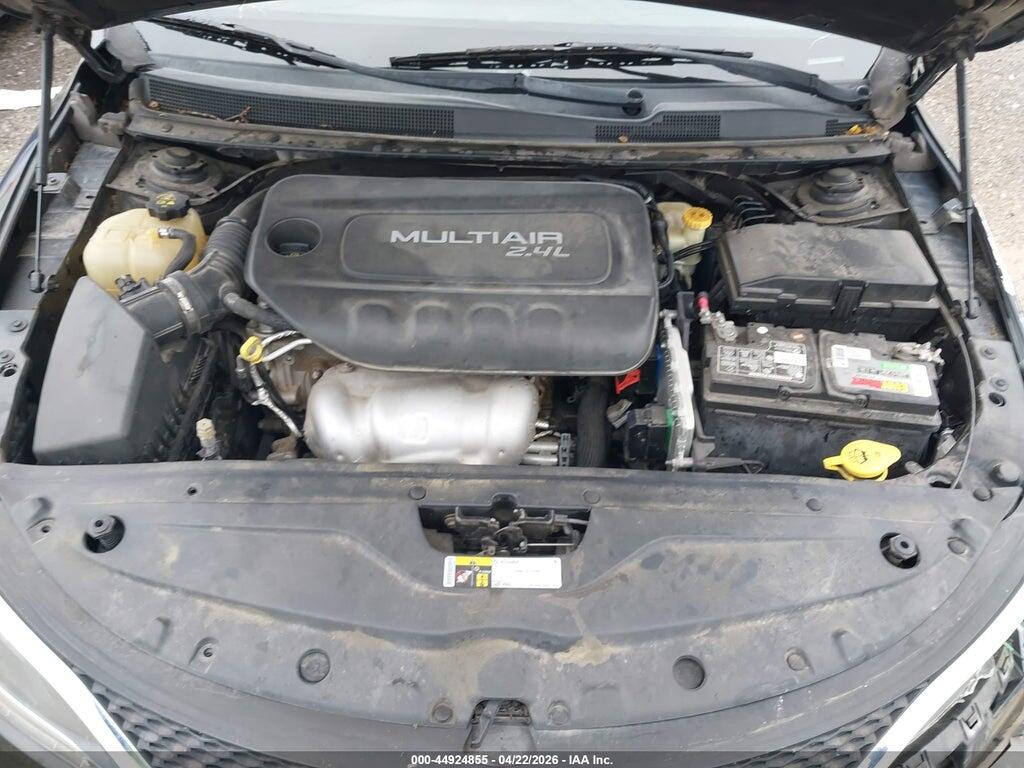 1C3CCCAB1FN634519 2015 CHRYSLER 200 photo no. 10