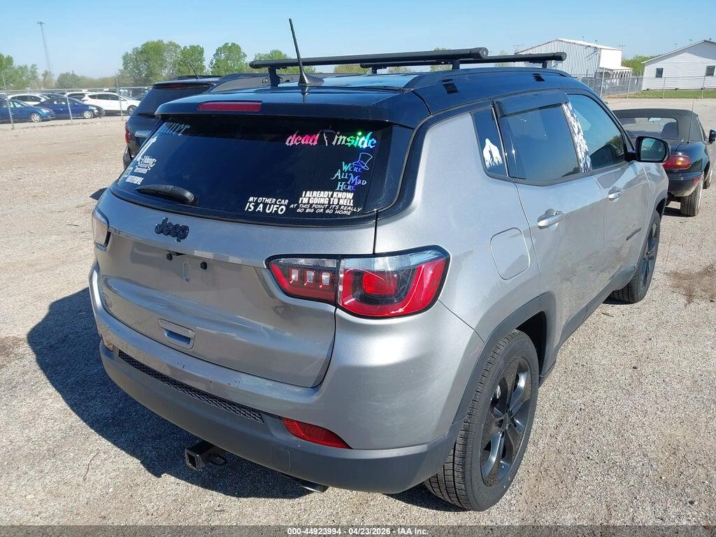 3C4NJCBB5KT762975 2019 JEEP COMPASS photo no. 4