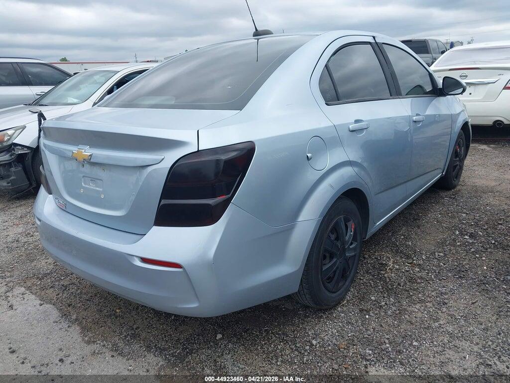 1G1JB5SH7H4172070 2017 CHEVROLET SONIC photo no. 4