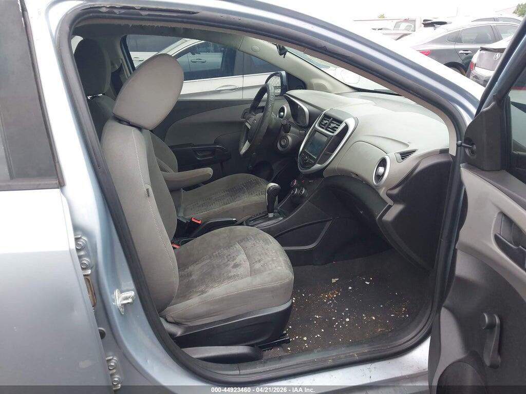 1G1JB5SH7H4172070 2017 CHEVROLET SONIC photo no. 5