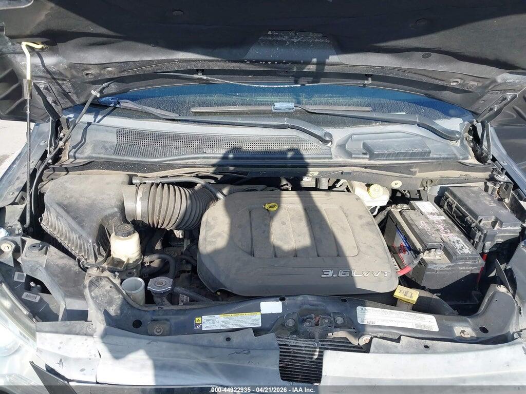 2C4RVADG3CR164813 2012 VOLKSWAGEN ROUTAN photo no. 10