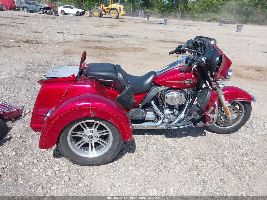 1HD1MAM15DB854105 2013 HARLEY-DAVIDSON FLHTCUTG photo no. 12