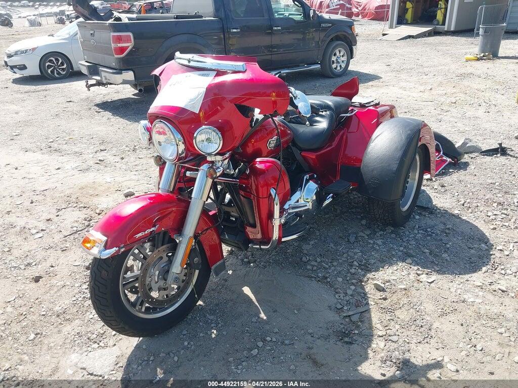 1HD1MAM15DB854105 2013 HARLEY-DAVIDSON FLHTCUTG photo no. 2