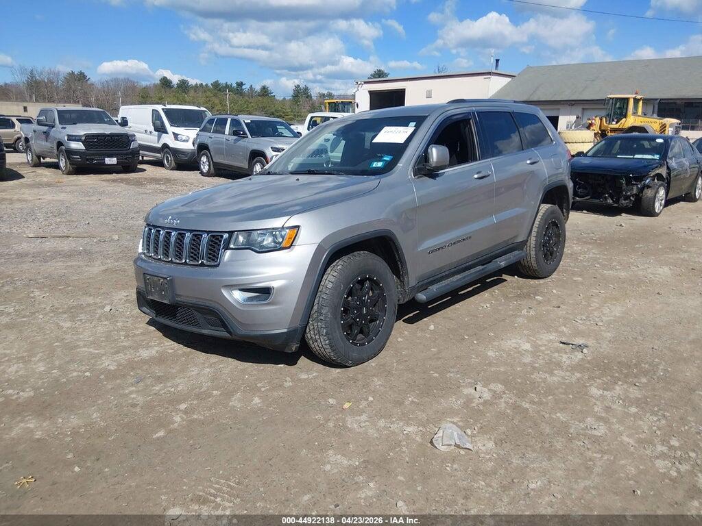 1C4RJFAG8HC803586 2017 JEEP GRAND CHEROKEE photo no. 2
