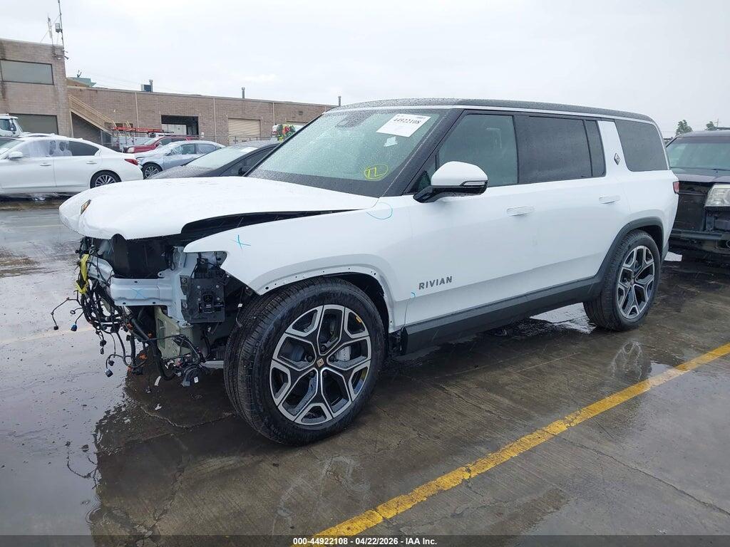 7PDSGCBA1TN085796 2026 RIVIAN R1S photo no. 2