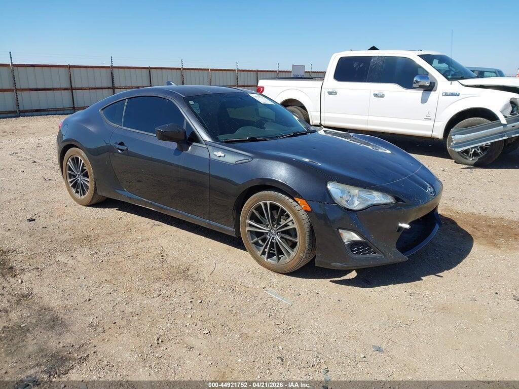 JF1ZNAA17F9709086 2015 SCION FR-S photo no. 1