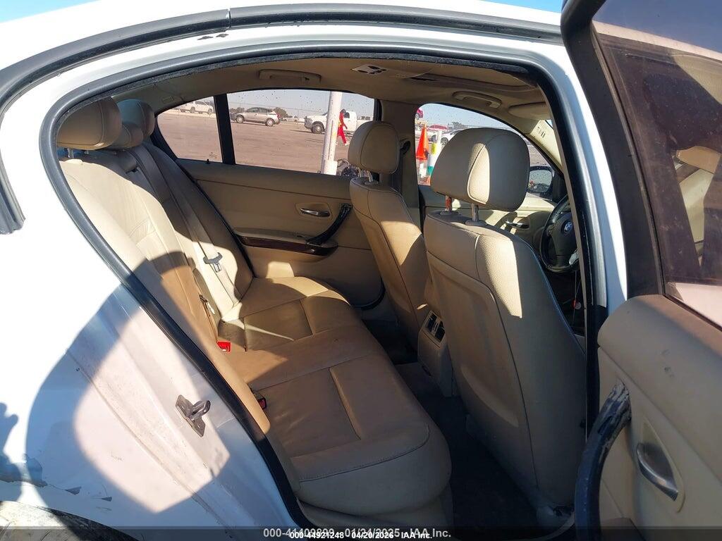 WBAPH5G51ANM34810 2010 BMW 328I photo no. 8