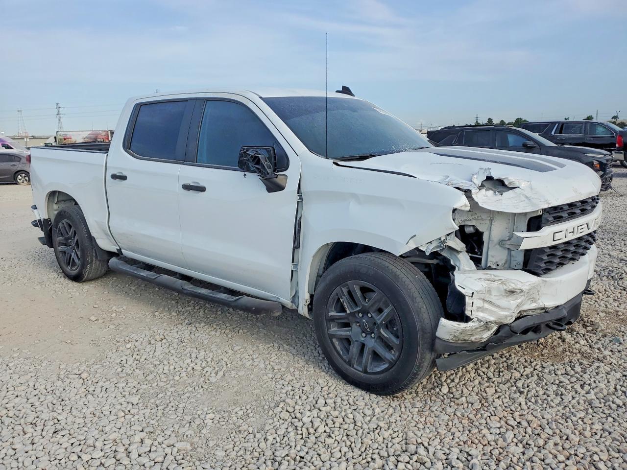 2022 CHEVROLET SILVERADO LTD C1500 CUSTOM — Фото 4 из 13