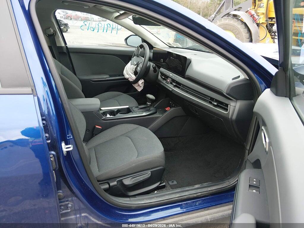 3KPFT4DE8SE023258 2025 KIA K4 photo no. 5
