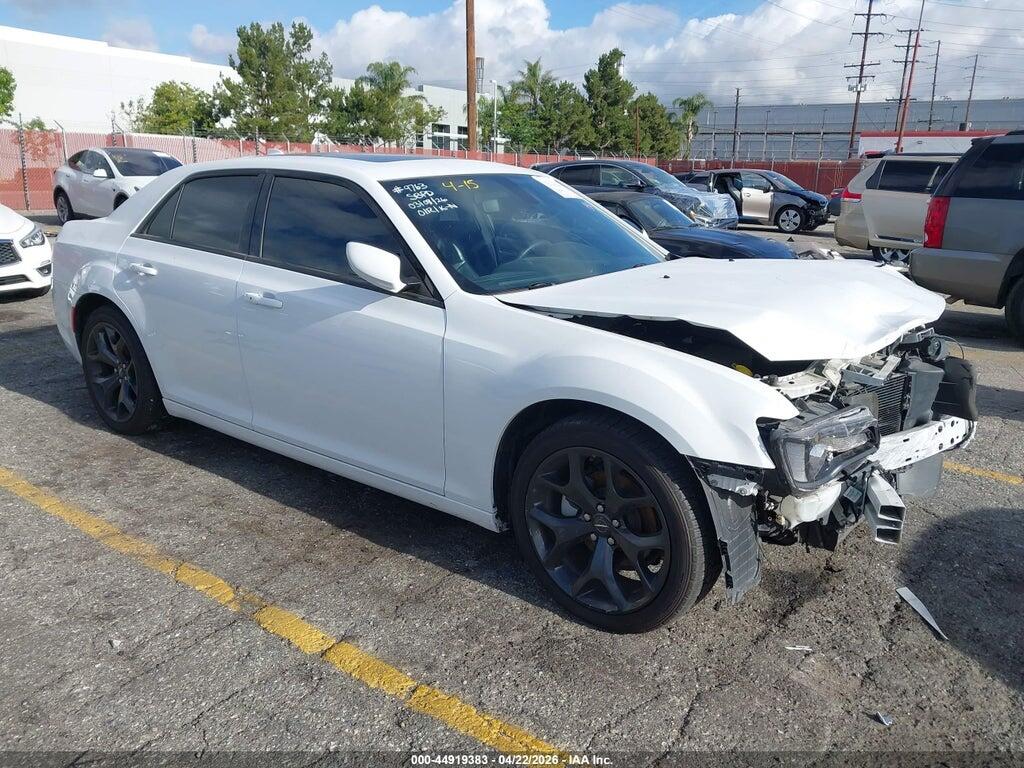 2C3CCABG8PH561030 2023 CHRYSLER 300 photo no. 1