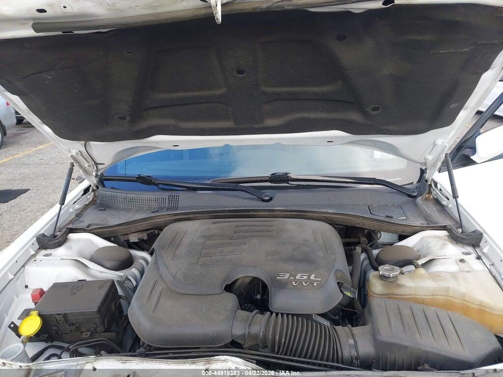 2C3CCABG8PH561030 2023 CHRYSLER 300 photo no. 10