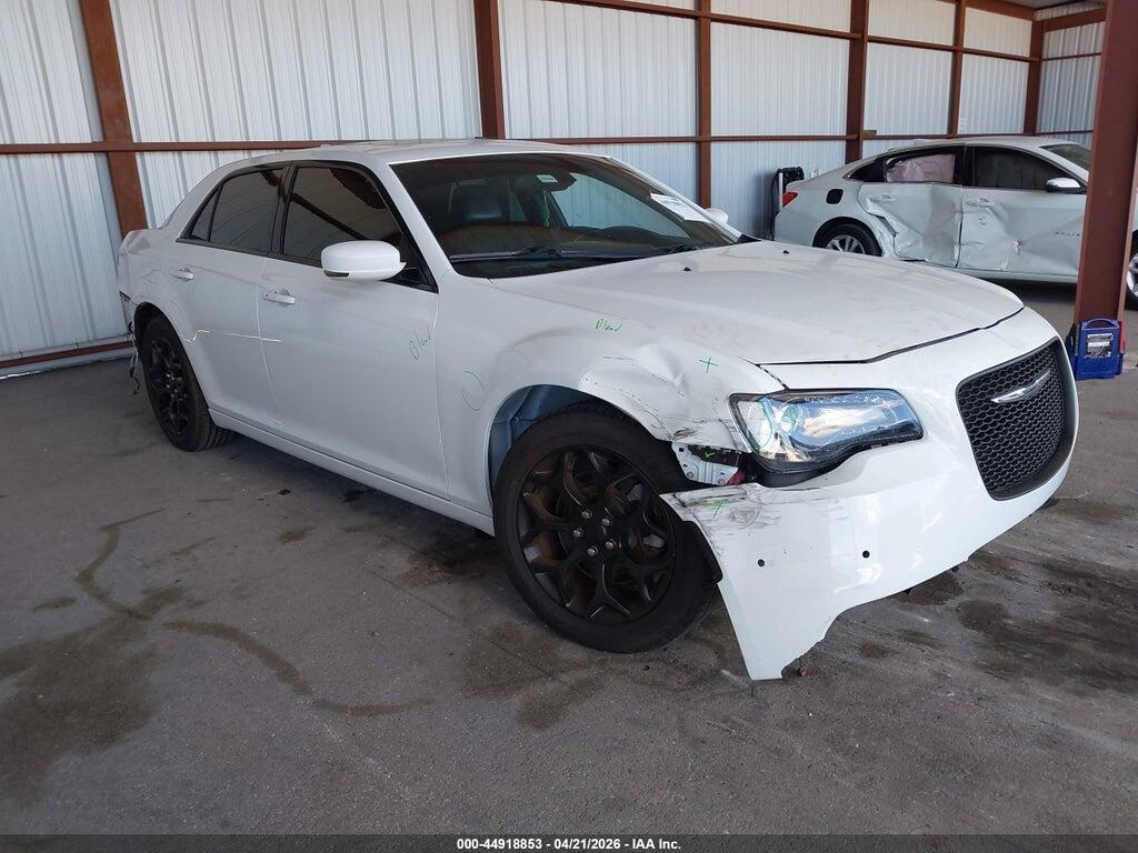 2C3CCAGG4GH136364 2016 CHRYSLER 300 photo no. 1