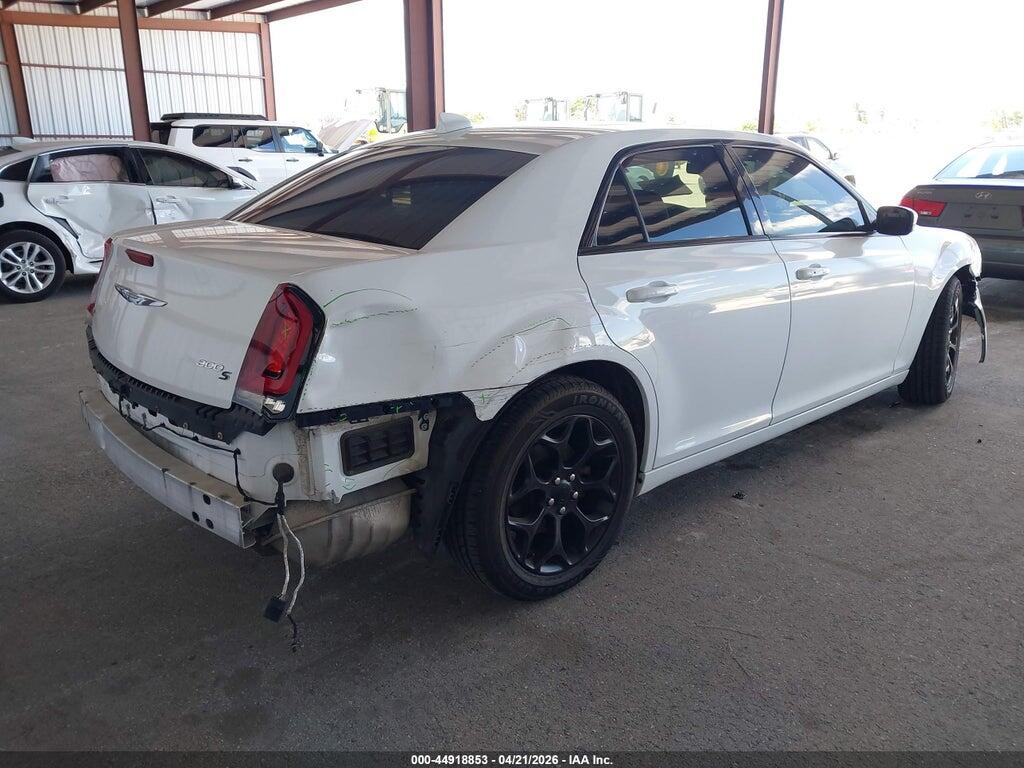 2C3CCAGG4GH136364 2016 CHRYSLER 300 photo no. 4