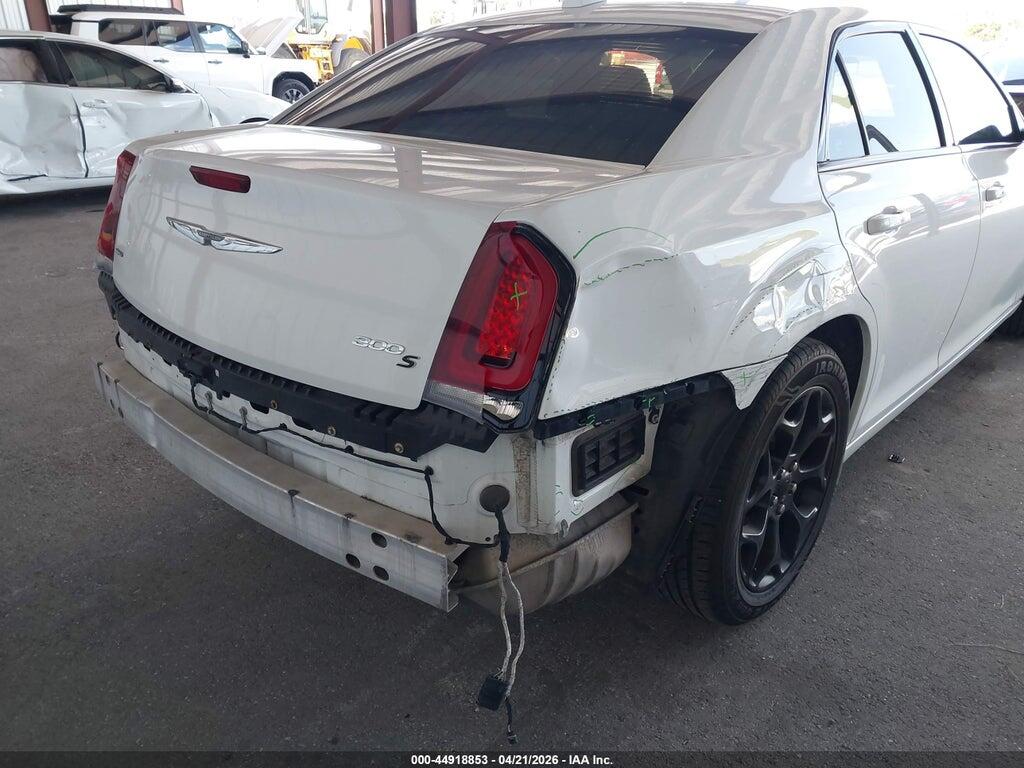 2C3CCAGG4GH136364 2016 CHRYSLER 300 photo no. 6