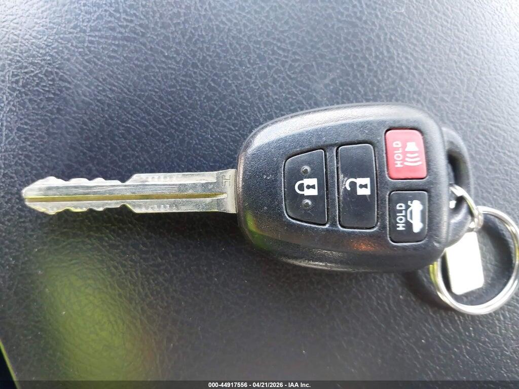 4T1BF1FKXHU697098 2017 TOYOTA CAMRY photo no. 11