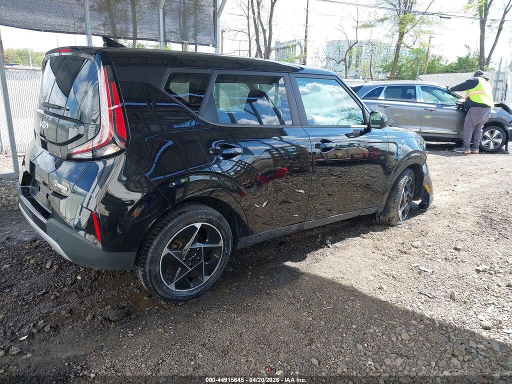 KNDJ33AU0P7846550 2023 KIA SOUL photo no. 4