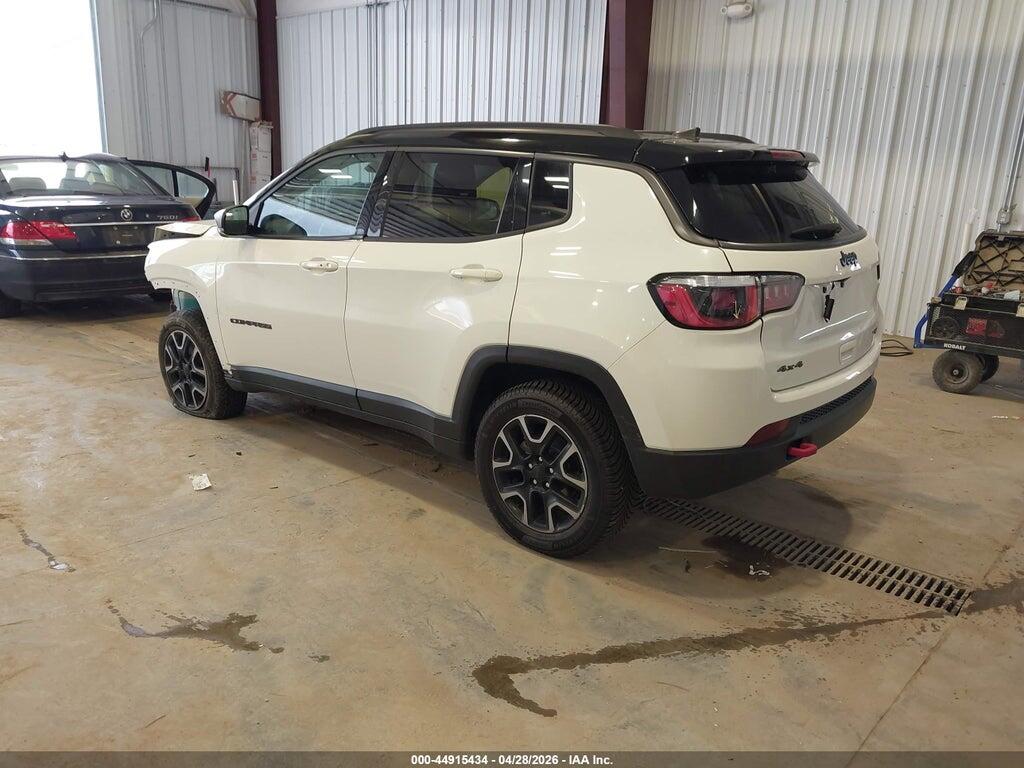 3C4NJDDB5KT752630 2019 JEEP COMPASS photo no. 3