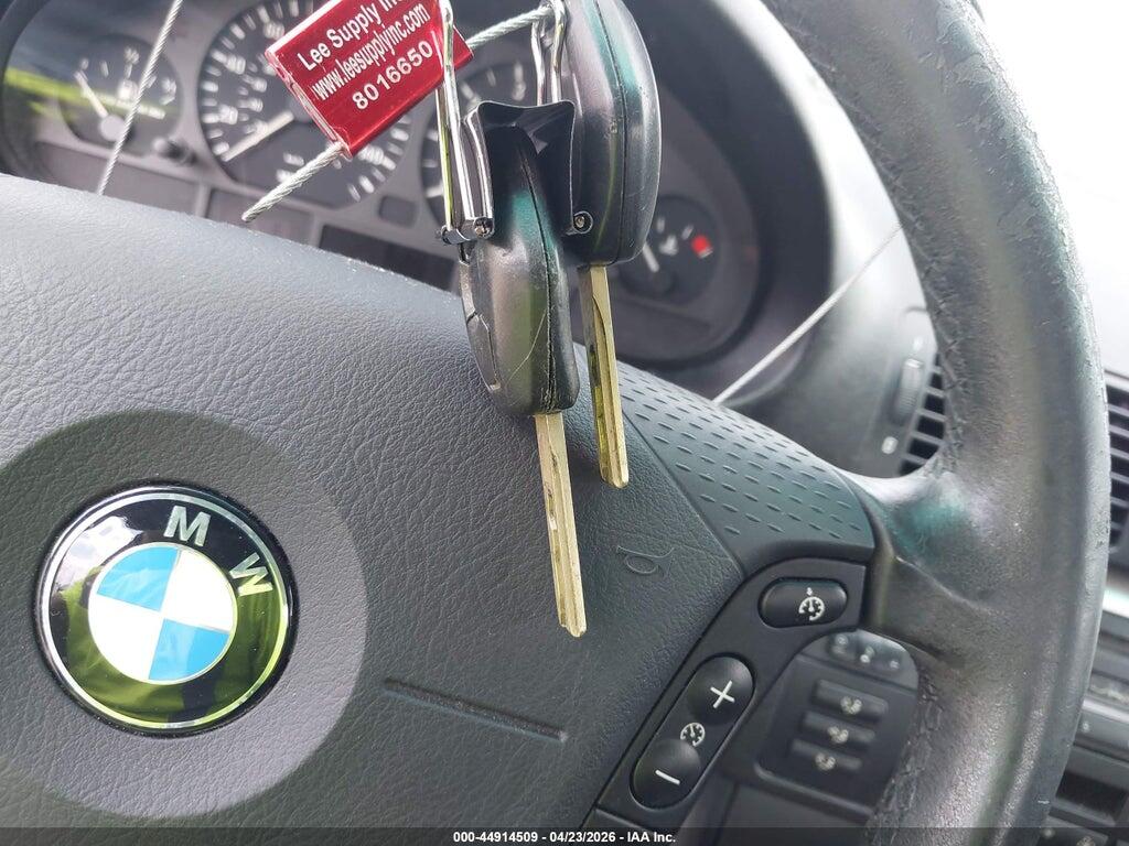 WBAET37482NG78847 2002 BMW 325I photo no. 11