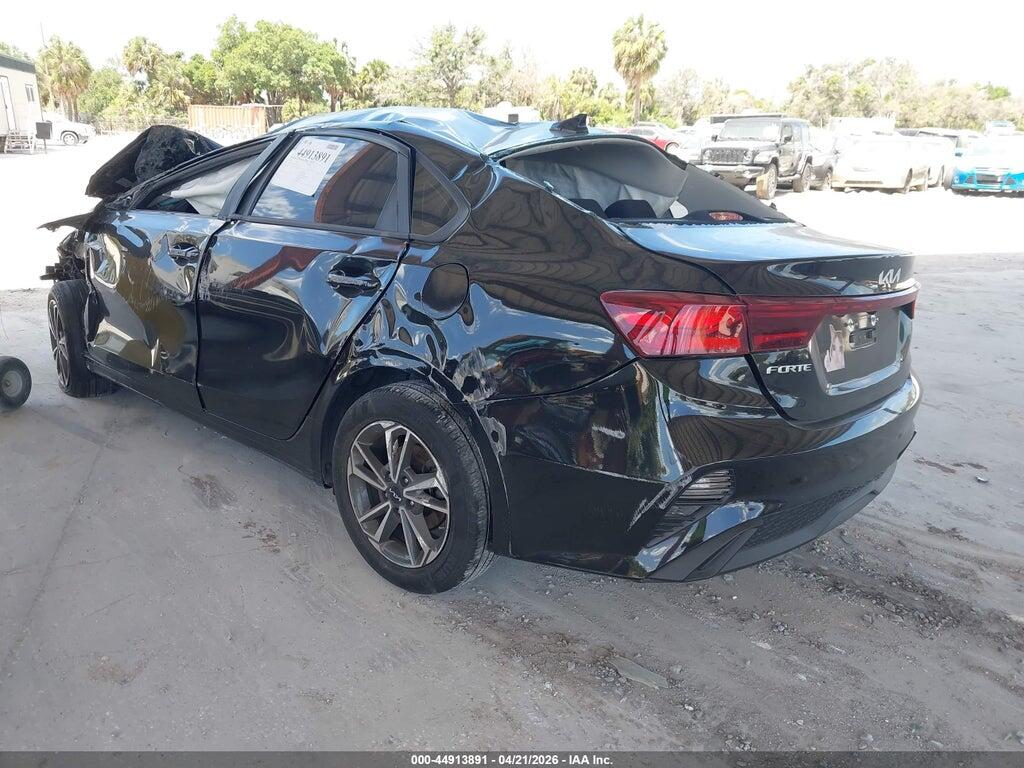 3KPF24AD4PE592405 2023 KIA FORTE photo no. 3