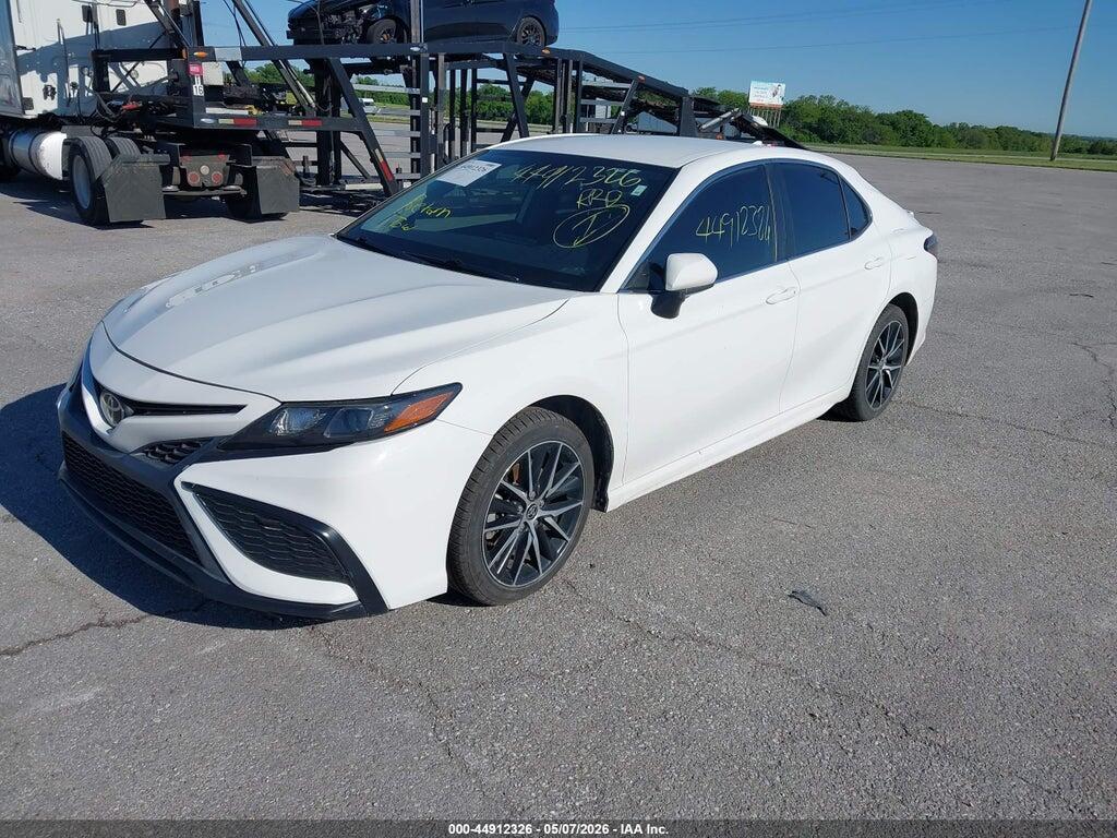 4T1G11AK4MU485030 2021 TOYOTA CAMRY photo no. 2