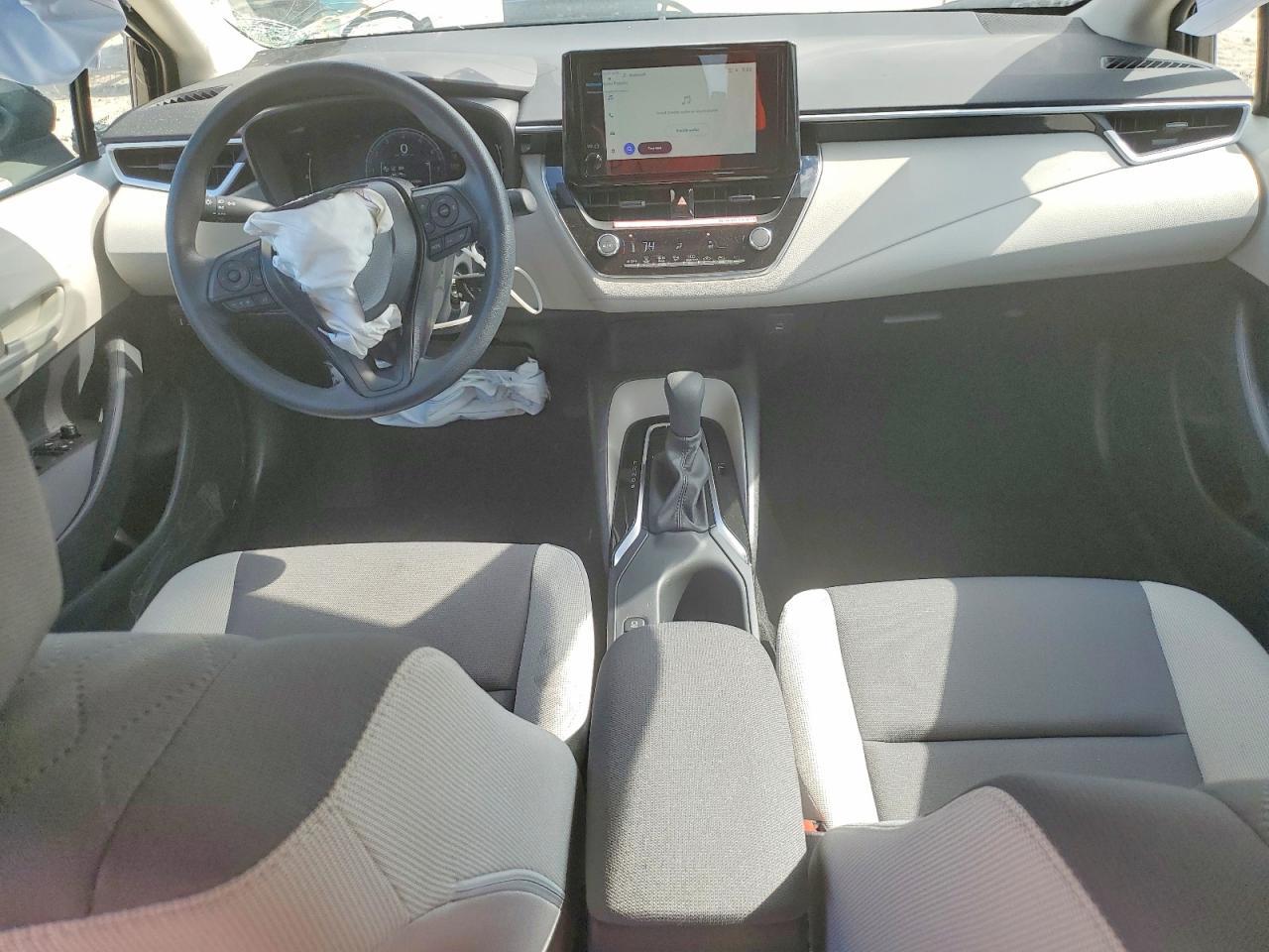 2026 TOYOTA COROLLA LE — Фото 8 из 12