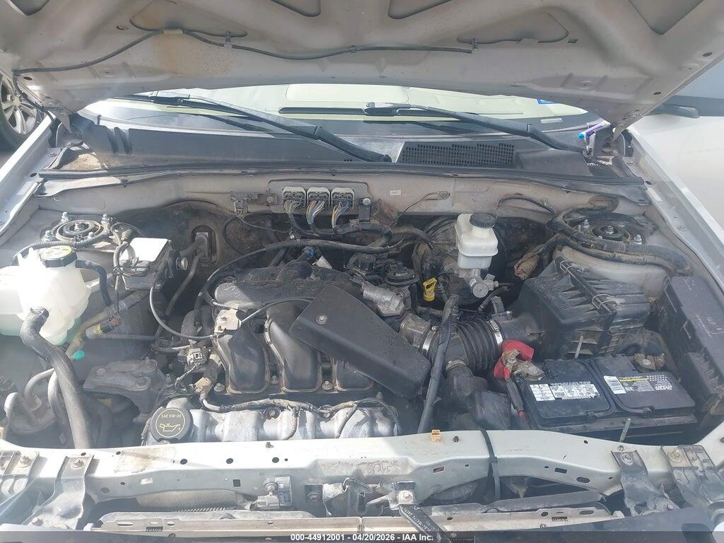 1FMCU03178KA21882 2008 FORD ESCAPE photo no. 10
