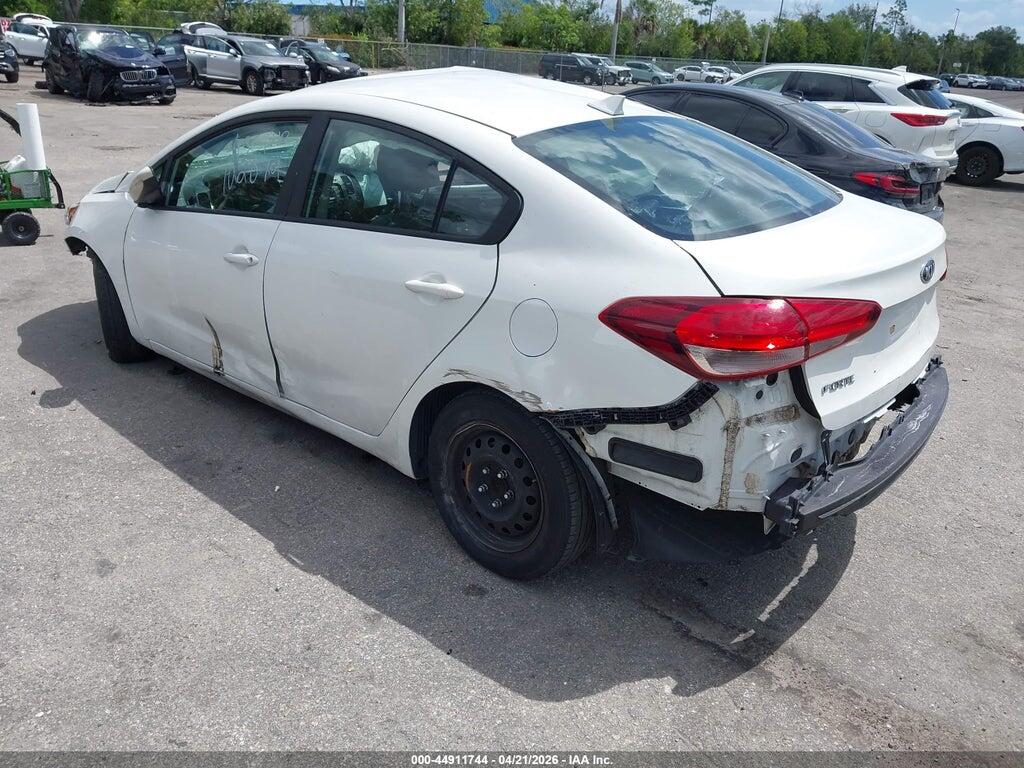 3KPFK4A74HE081028 2017 KIA FORTE photo no. 3