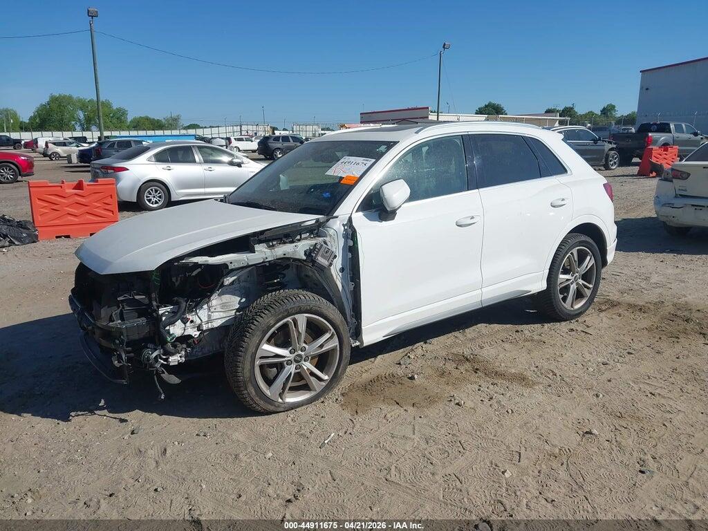 WA1EECF34M1153985 2021 AUDI Q3 photo no. 2
