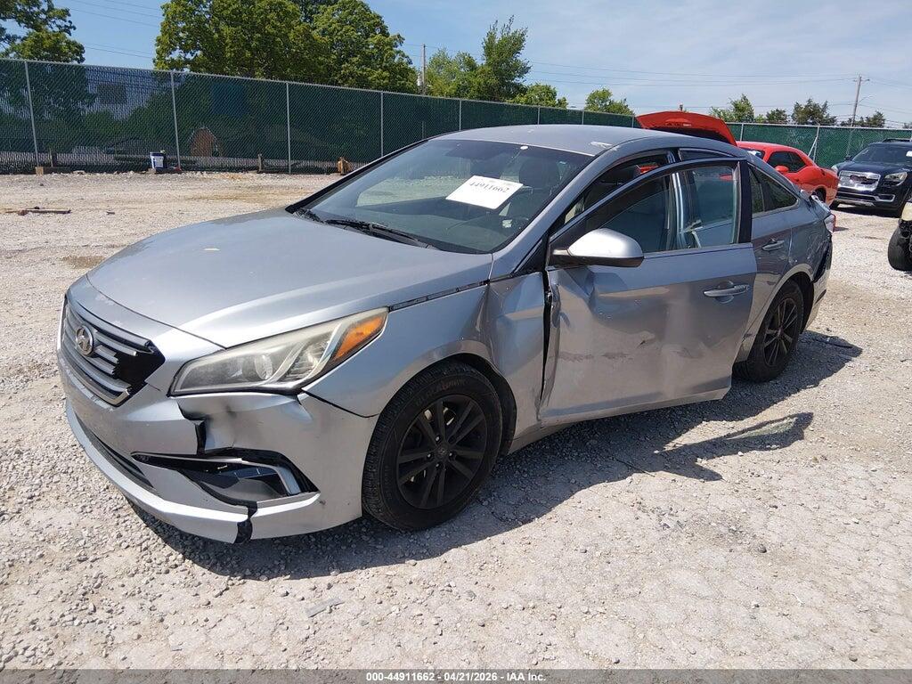 5NPE24AF4FH073877 2015 HYUNDAI SONATA photo no. 2