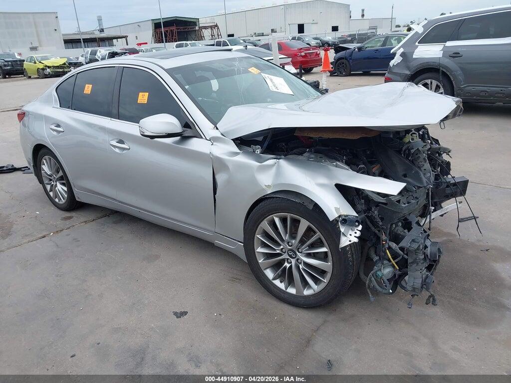 JN1EV7AP5JM360423 2018 INFINITI Q50 photo no. 1