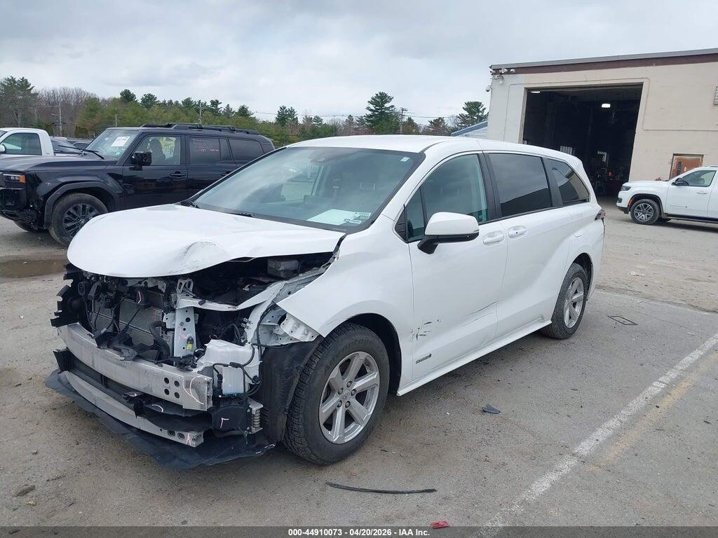 5TDKRKEC0MS026324 2021 TOYOTA SIENNA photo no. 2