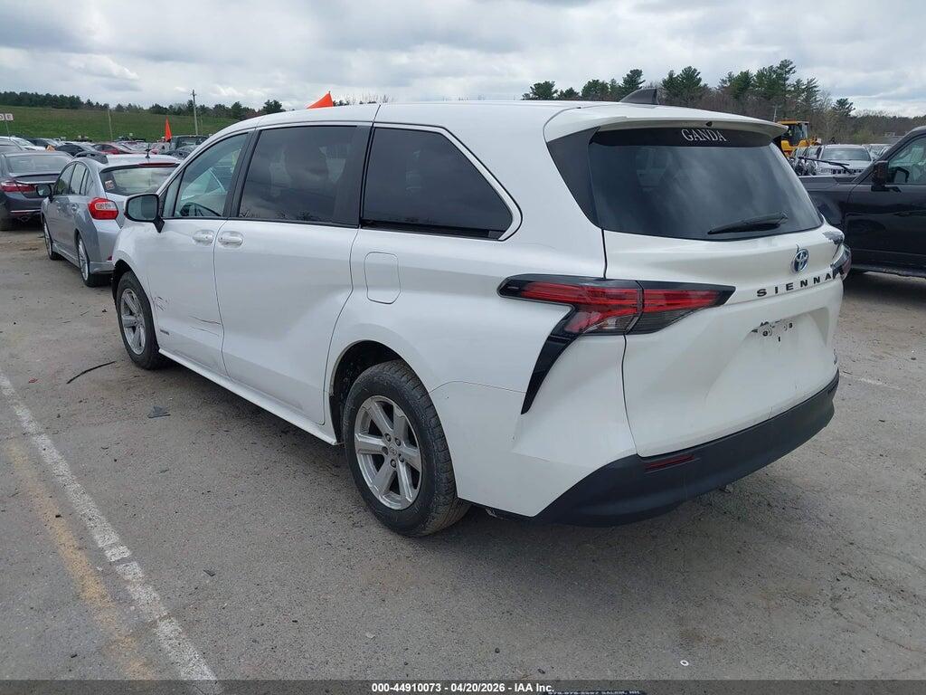 5TDKRKEC0MS026324 2021 TOYOTA SIENNA photo no. 3