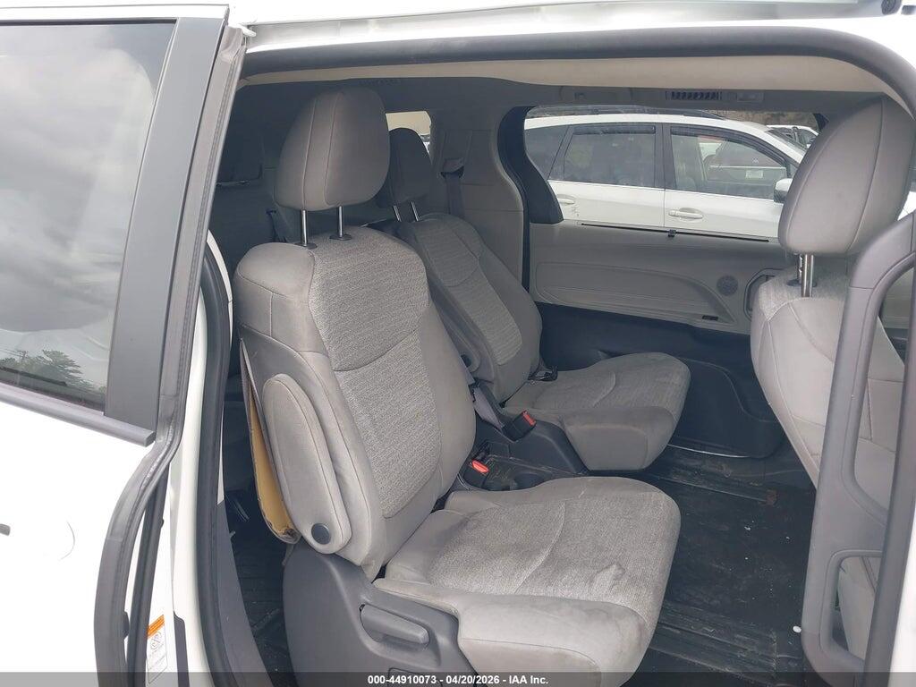 5TDKRKEC0MS026324 2021 TOYOTA SIENNA photo no. 8