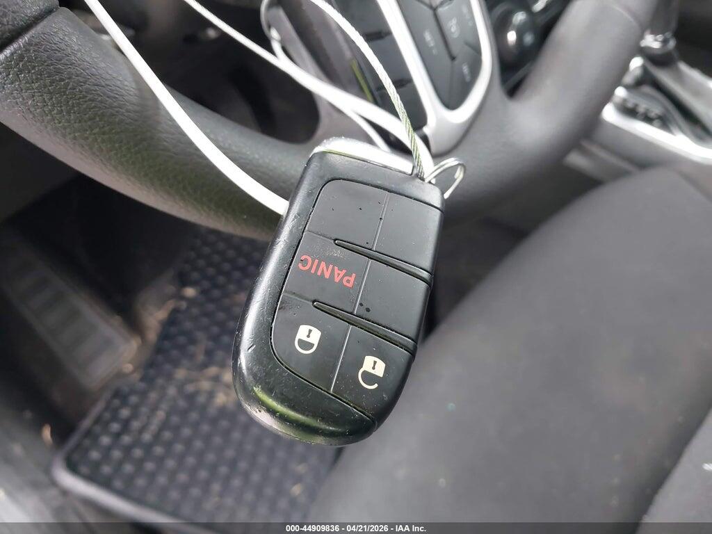 ZACNJDB10PPP24241 2023 JEEP RENEGADE photo no. 11