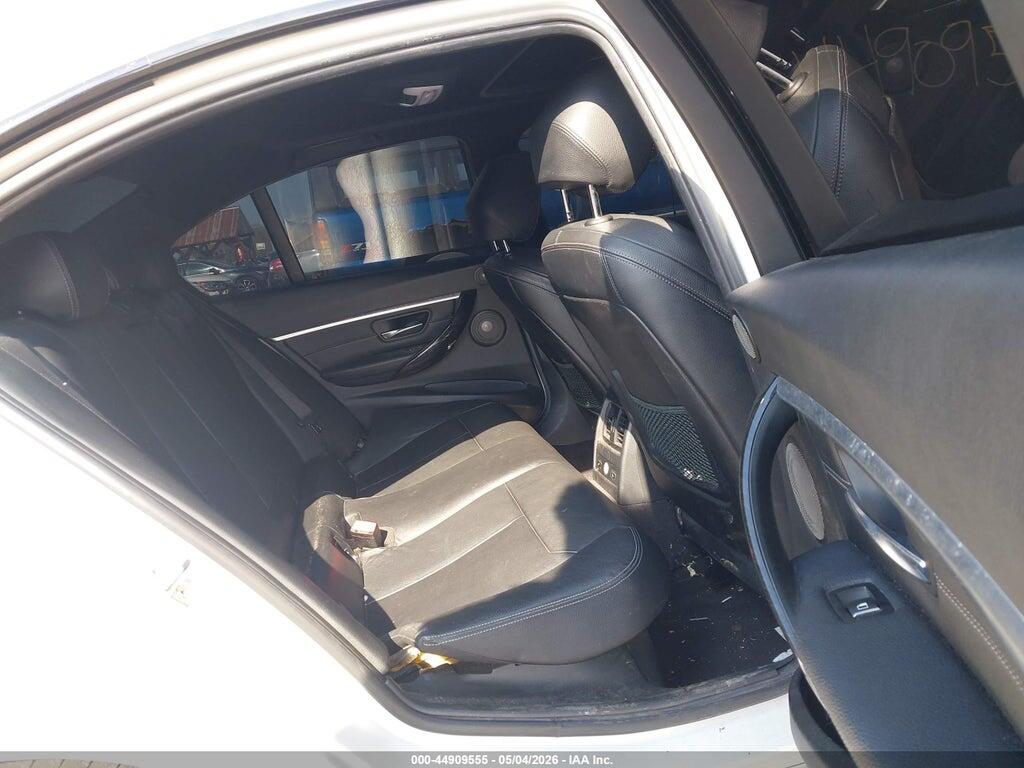 WBA8B7G57JNU95273 2018 BMW 340I photo no. 8