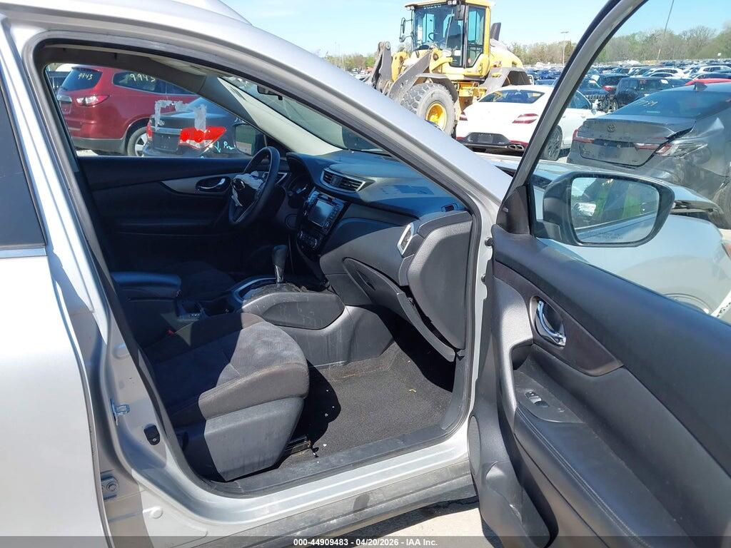 KNMAT2MV1GP642158 2016 NISSAN ROGUE photo no. 5