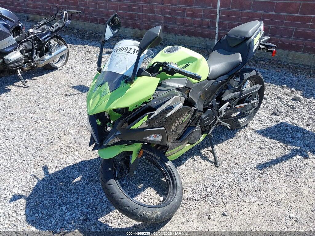 ML5EXGG13TDA82289 2026 KAWASAKI EX500 photo no. 2