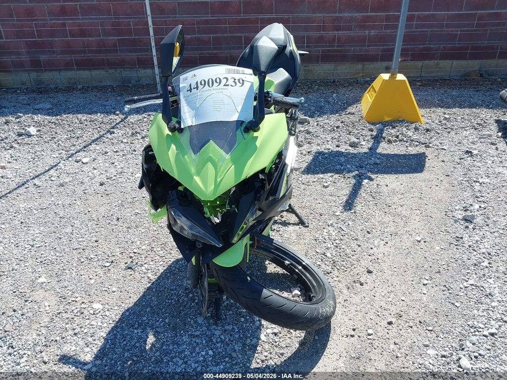 ML5EXGG13TDA82289 2026 KAWASAKI EX500 photo no. 5