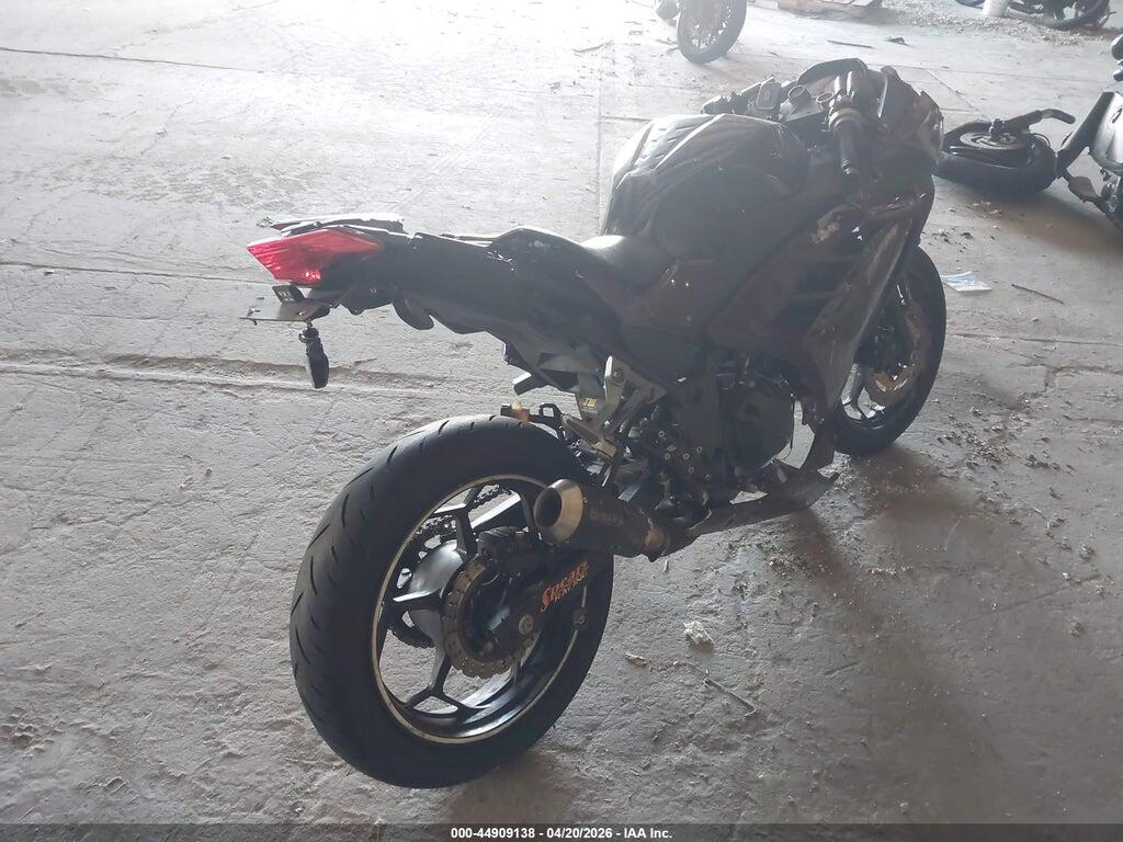 JKAEX8A10DDA08795 2013 KAWASAKI EX300 photo no. 4