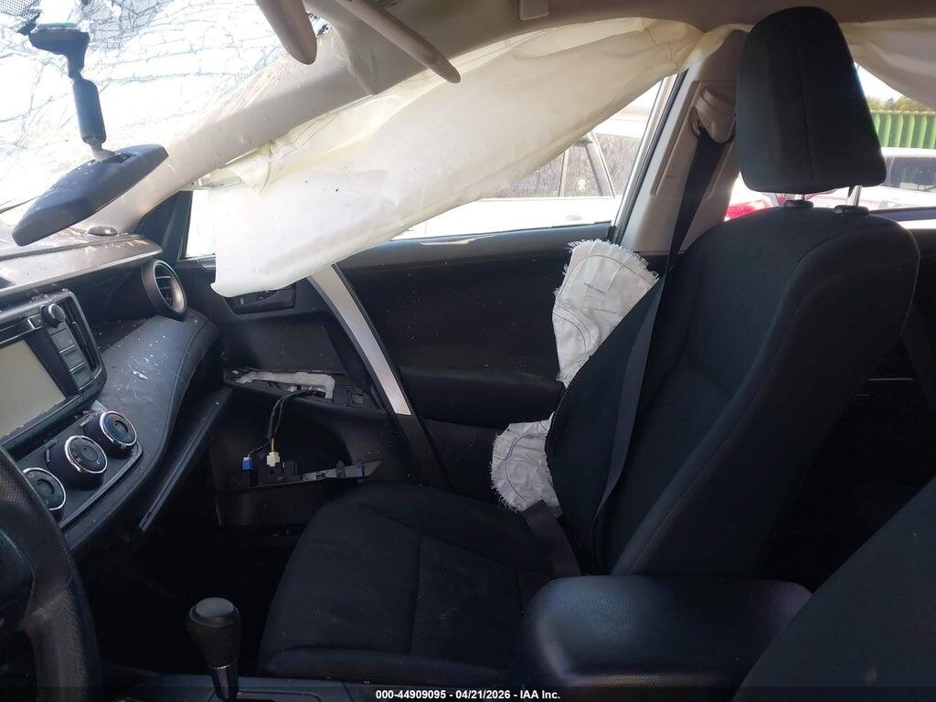 JTMZFREV6GJ065891 2016 TOYOTA RAV4 photo no. 5