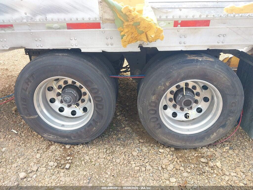 1UYVS2533BU183972 2011 UTILITY TRAILER MFG SEMI TRAILER photo no. 7