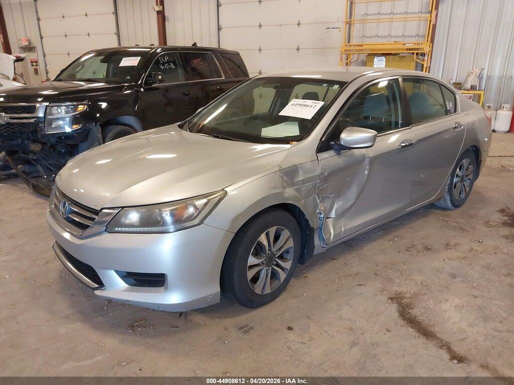 1HGCR2F32DA028920 2013 HONDA ACCORD photo no. 2
