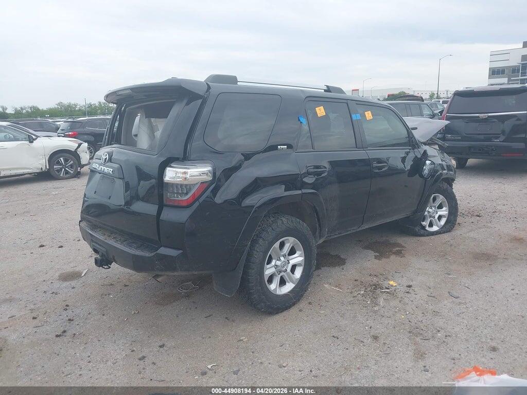 JTEMU5JR9P6106997 2023 TOYOTA 4RUNNER photo no. 4