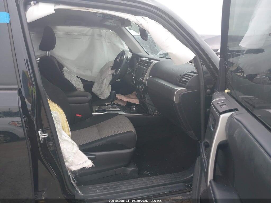 JTEMU5JR9P6106997 2023 TOYOTA 4RUNNER photo no. 5