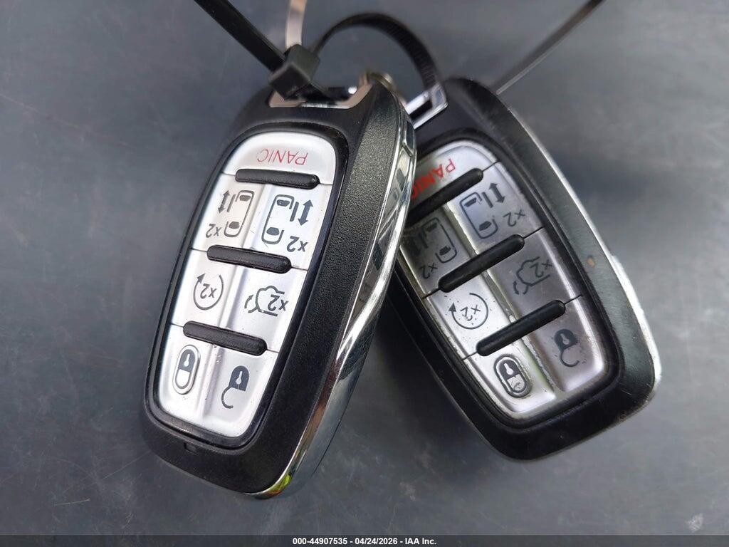 2C4RC1GG1LR139748 2020 CHRYSLER PACIFICA photo no. 11
