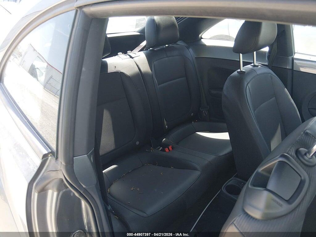 3VWJP7AT8CM619008 2012 VOLKSWAGEN BEETLE photo no. 8