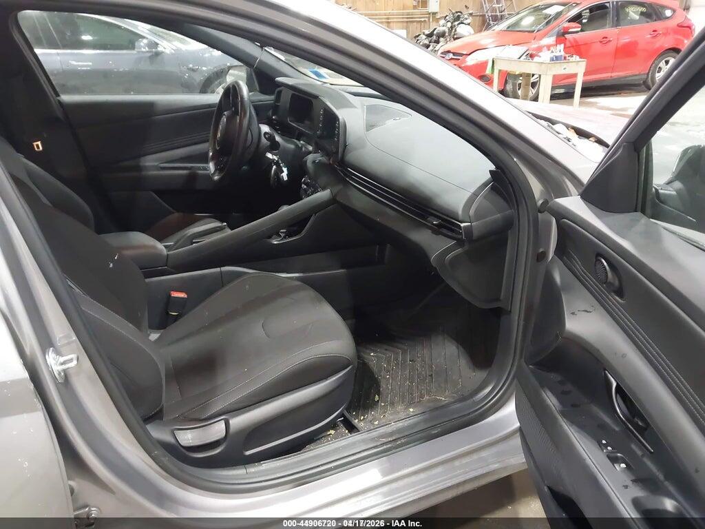 KMHLM4DG3SU899816 2025 HYUNDAI ELANTRA photo no. 5