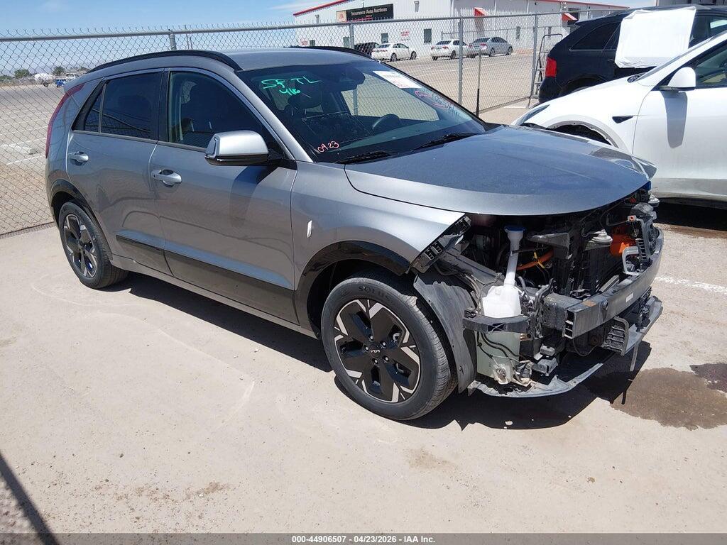KNDCR3L10P5030752 2023 KIA NIRO EV photo no. 1