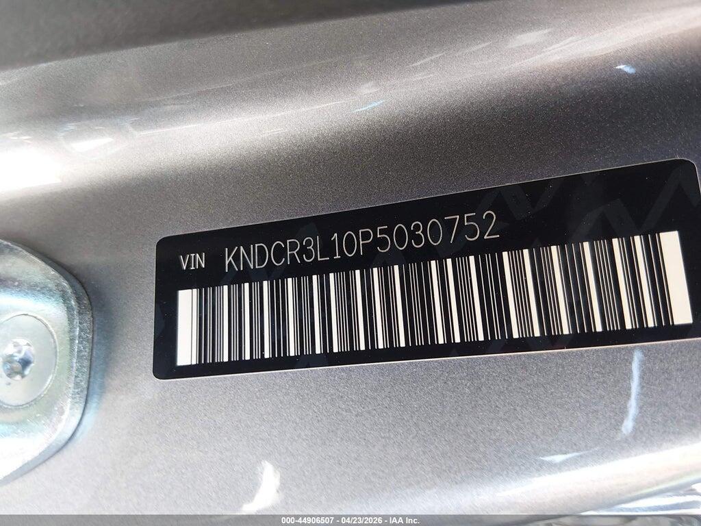 KNDCR3L10P5030752 2023 KIA NIRO EV photo no. 9